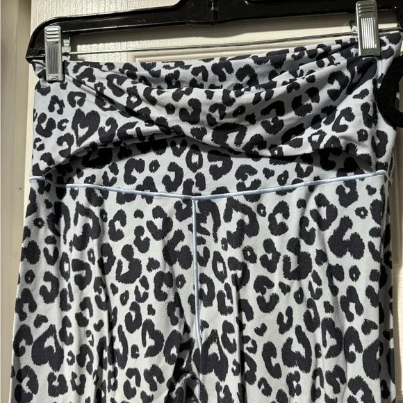 AERIE workout set - Picture 5 of 5